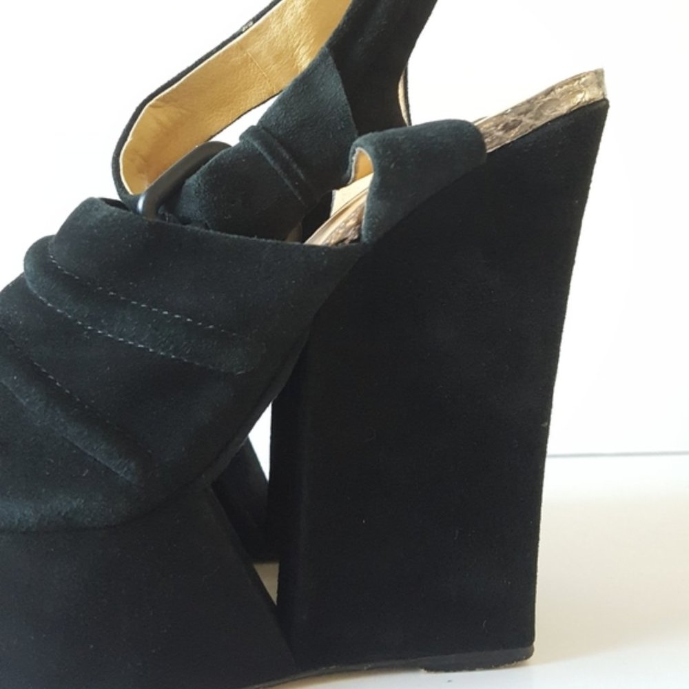 L.A.M.B. Wedge Suede Platform Pumps - Picture 6 of 8